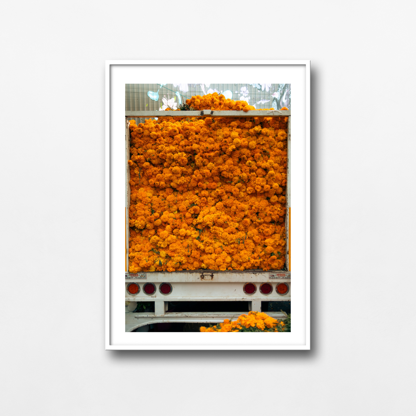 A truck of cempas��chil